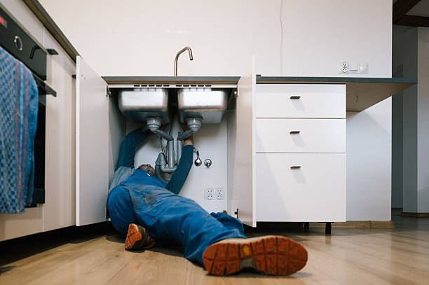 Professional Leak Detection technician working in Stevensville, MI